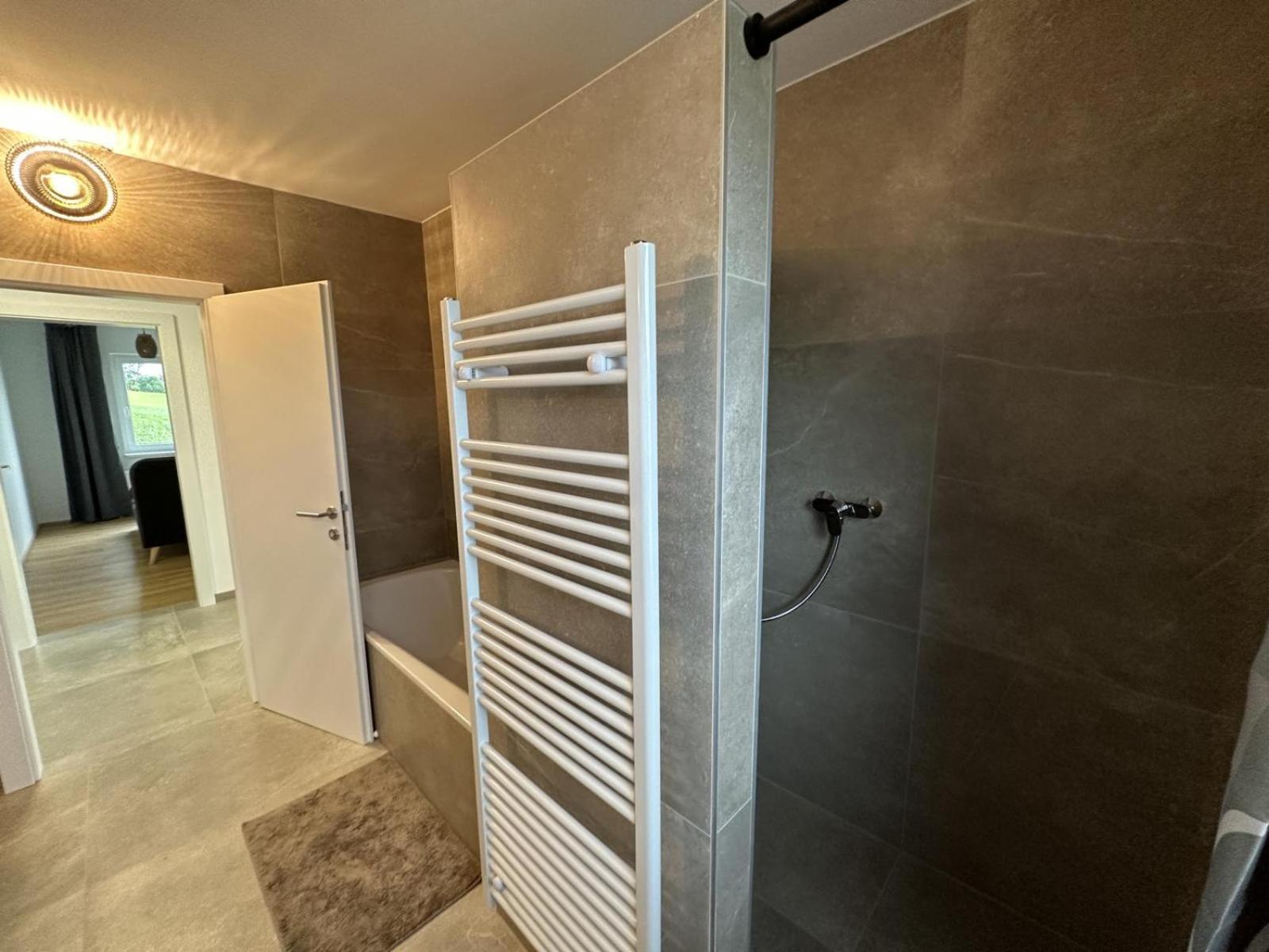 Geschmackvolle Wohnung In Katsdorf Im 1Og, Modern Und Bequem Екстериор снимка